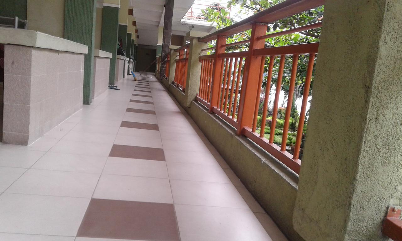 Pandu Lakeside Hotel Parapat Eksteriør billede