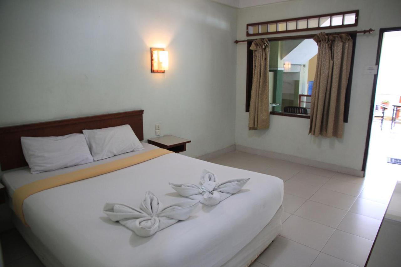 Pandu Lakeside Hotel Parapat Eksteriør billede