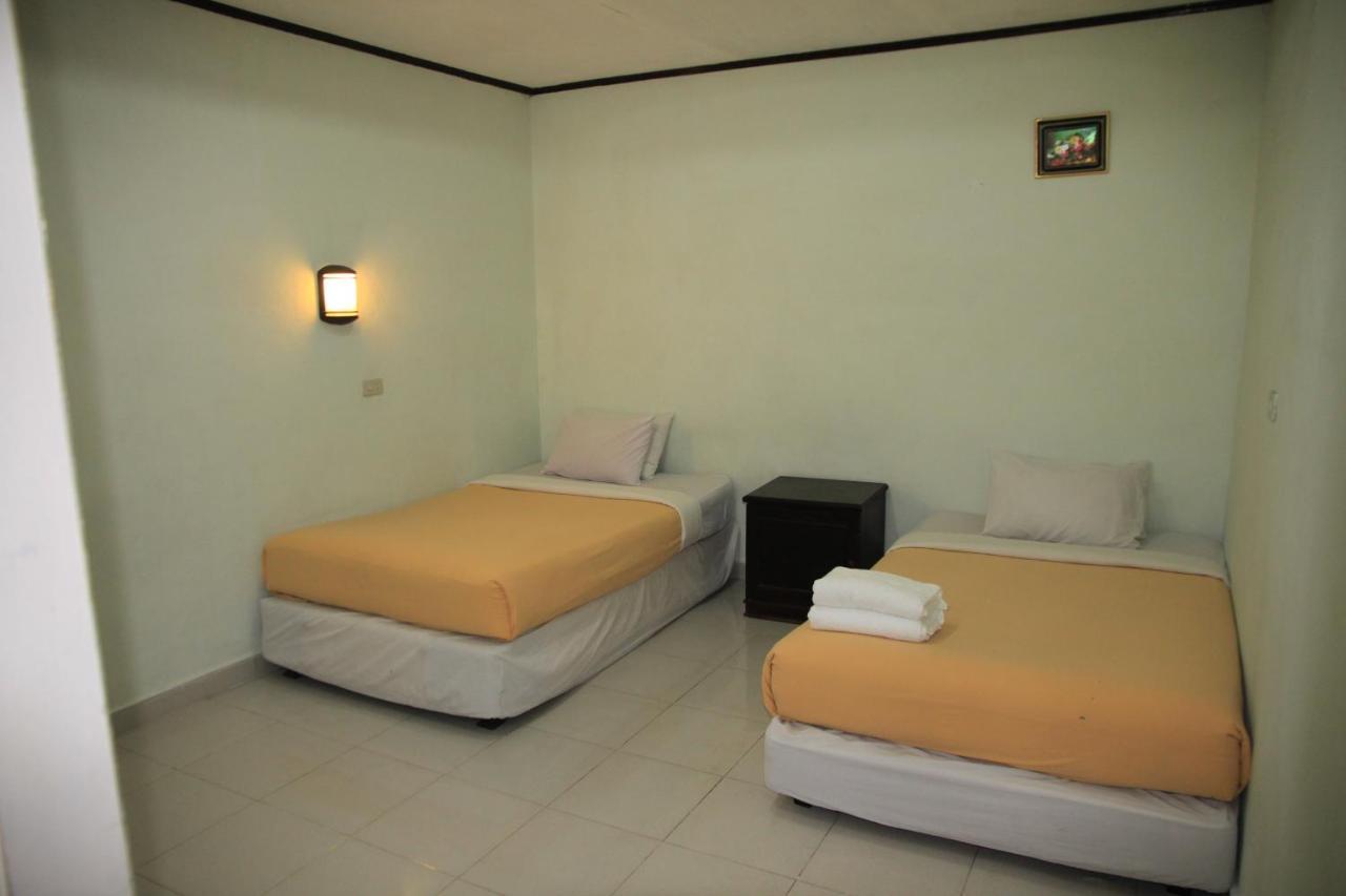 Pandu Lakeside Hotel Parapat Eksteriør billede