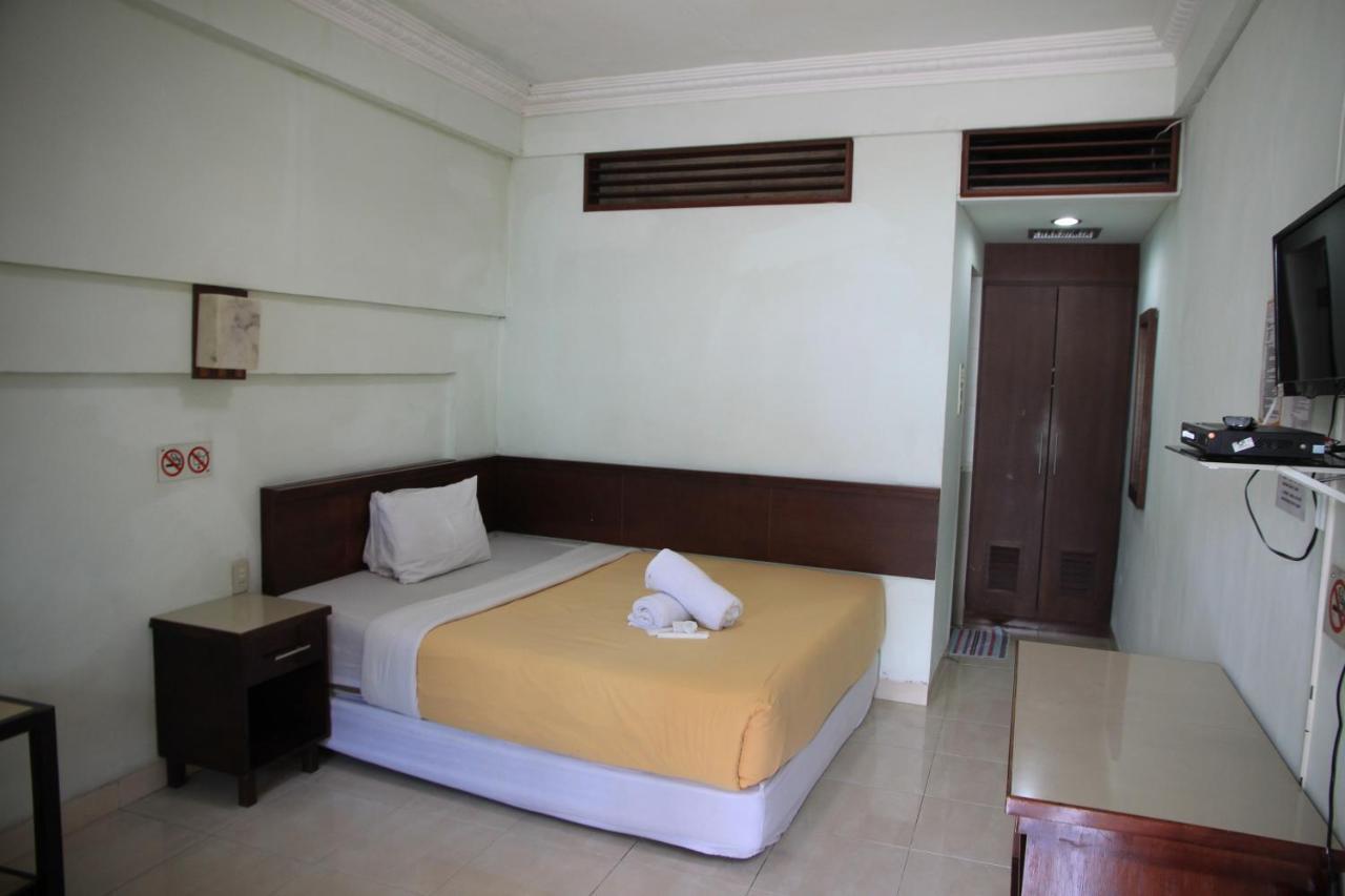 Pandu Lakeside Hotel Parapat Eksteriør billede