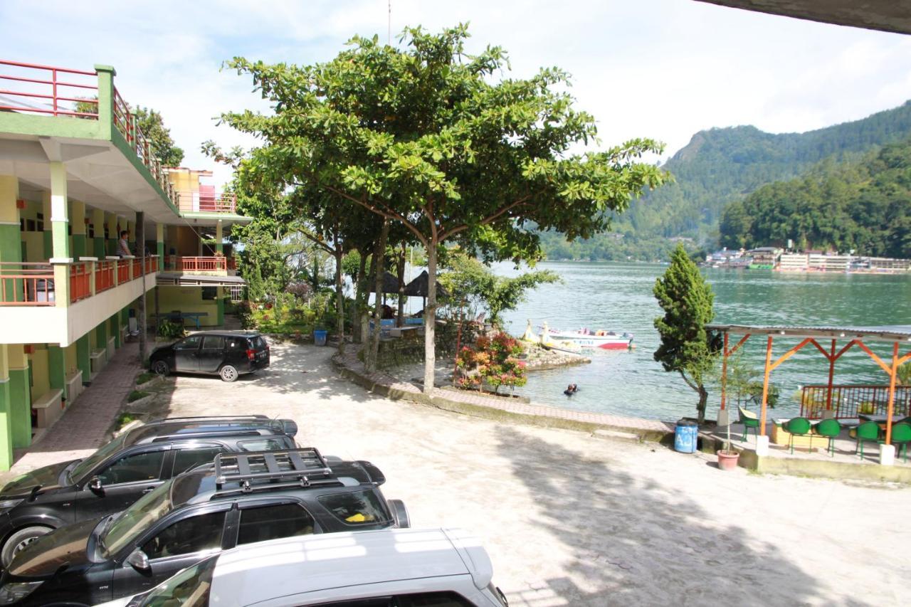 Pandu Lakeside Hotel Parapat Eksteriør billede