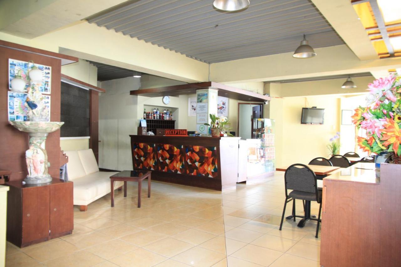 Pandu Lakeside Hotel Parapat Eksteriør billede